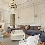 Aura By Halldis Appartement