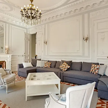 Aura By Halldis Apartment