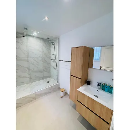 Aura By Halldis Appartement