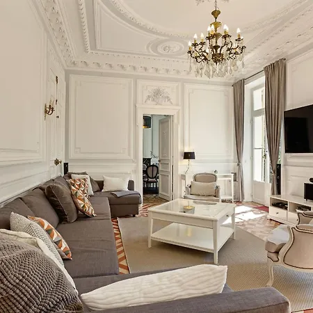 Aura By Halldis Apartamento