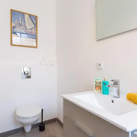 Aura By Halldis Appartement *